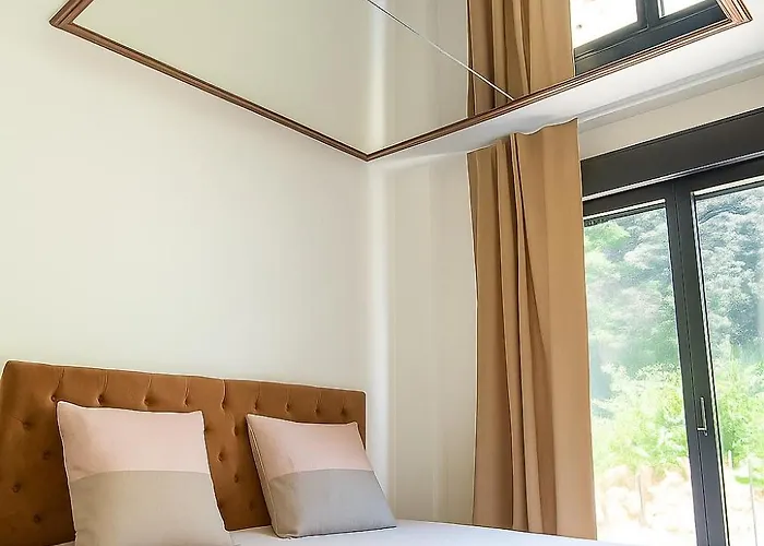 Romance Me - élégante Avec Table De Massage&pole Dance - Night&day Use Évreux